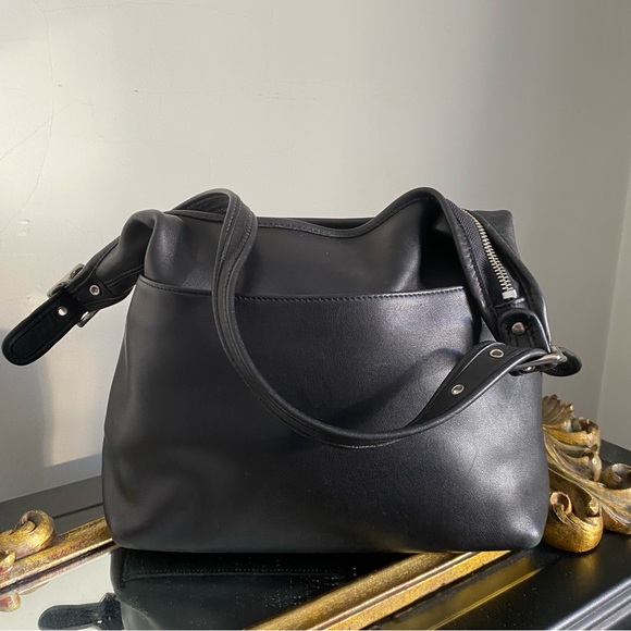 Coach Handbags - COACH VINTAGE LEGACY BLACK LEATHER BAG